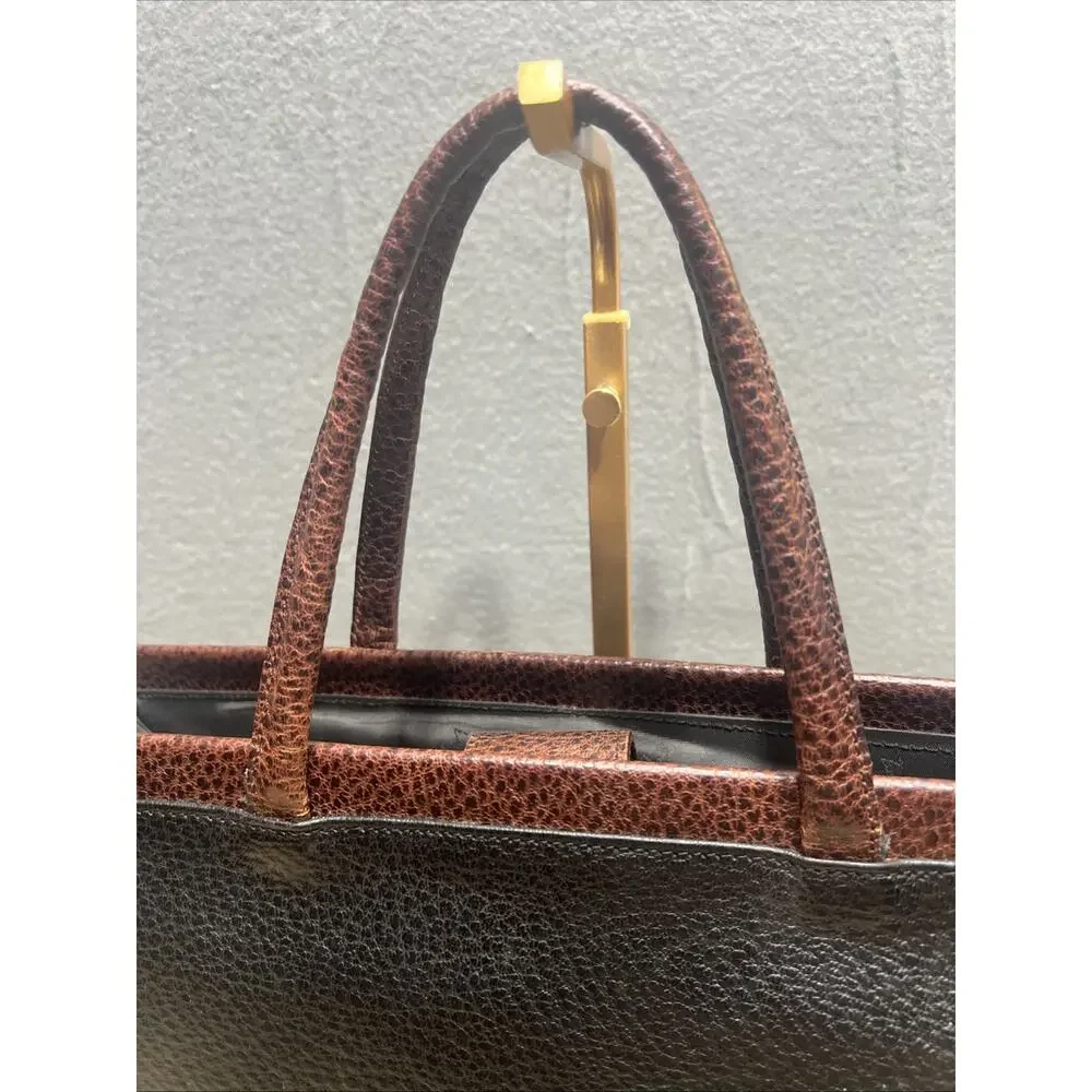 VGT Furla Made In Italy Pebble Handbag/Crossbody Bag Two Tone Color Black/Brown - Picture 4 of 16